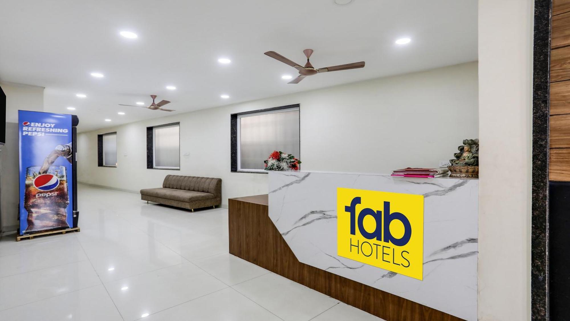 Fabhotel Mansarovar Inn Rāipur Zewnętrze zdjęcie